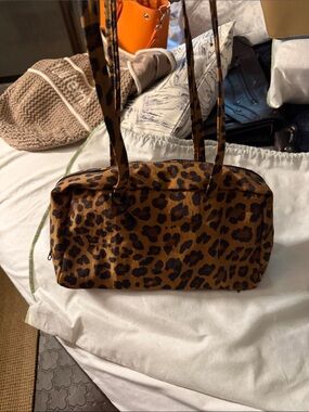 BAGGU Leopard Print Shoulder Bag in Brown and Black
